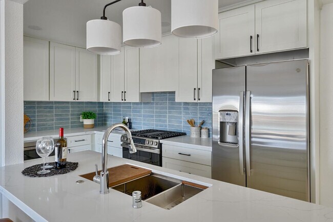 Foto del edificio - 424 Stanford Ave