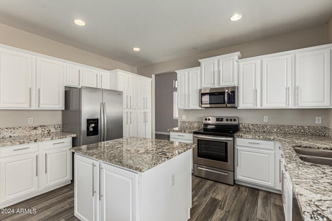 Building Photo - 3550 W Magellan Dr