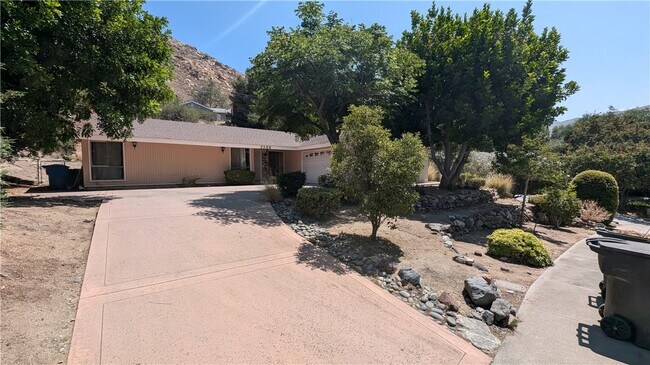 Building Photo - 2566 Flanders Rd
