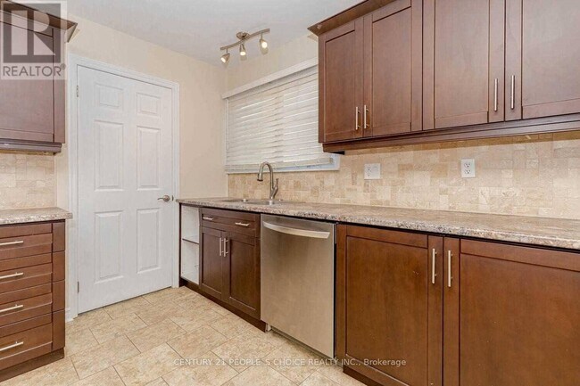 Building Photo - 46 Appleby Dr
