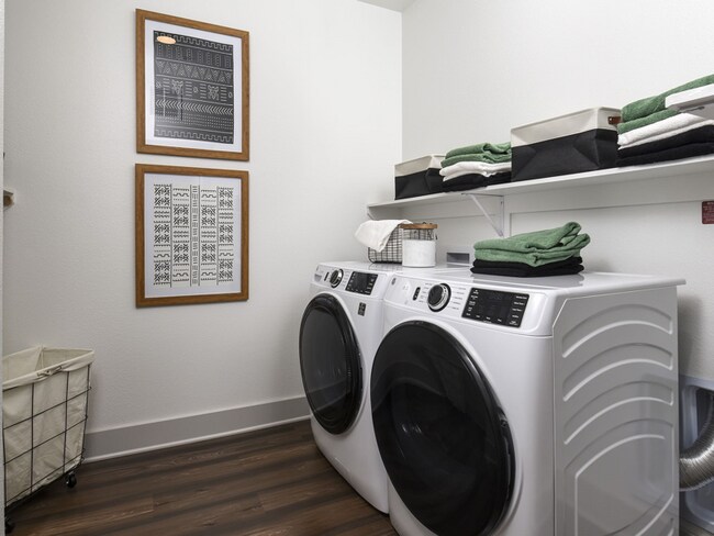 Building Photo - 2601 N Austin Ave