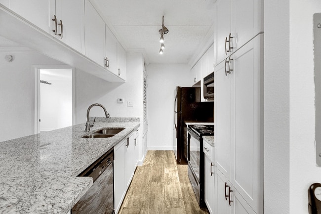 Foto del edificio - 5304 W Kennedy Blvd