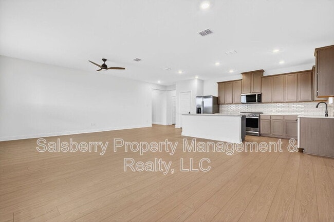 Building Photo - 125 Gallegos Dr