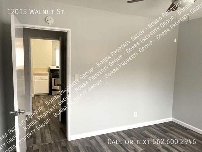 Building Photo - 12015 Walnut St