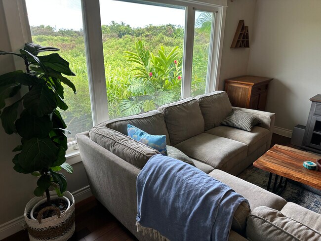 Foto del edificio - 4614 Haleilio Rd