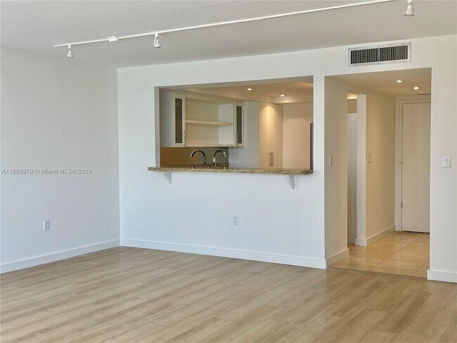 Foto del edificio - 11 Island Ave