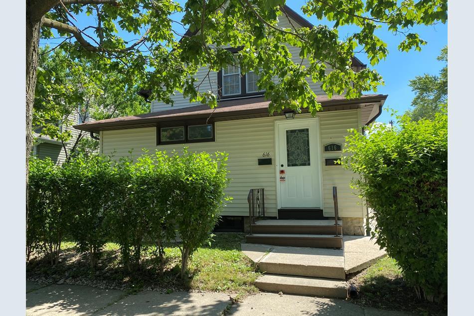 Primary Photo - 616 Vine St