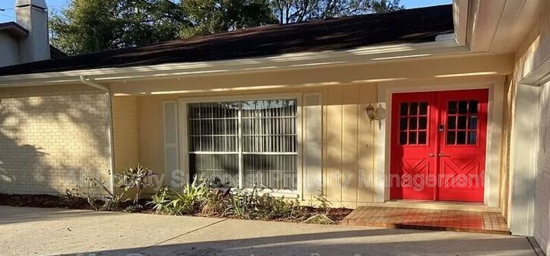 Foto principal - 2131 W Greenhollow Dr