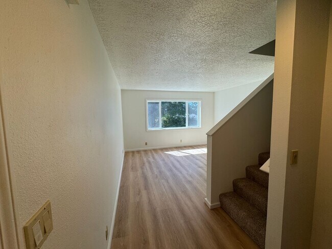 Foto del edificio - 708 NE Avery St