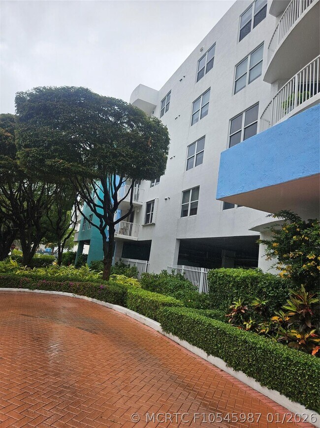 Foto del edificio - 1555 N Treasure Dr