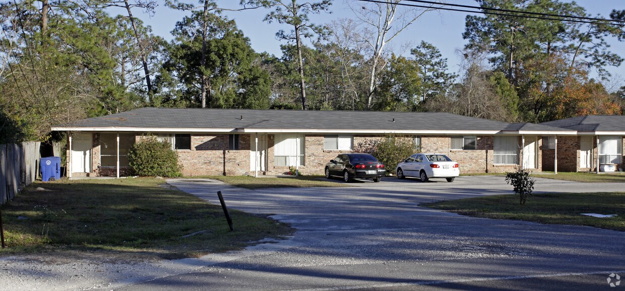 Primary Photo - 2608 Transmitter Rd