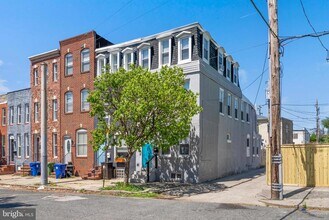 Building Photo - 1102 Carroll St