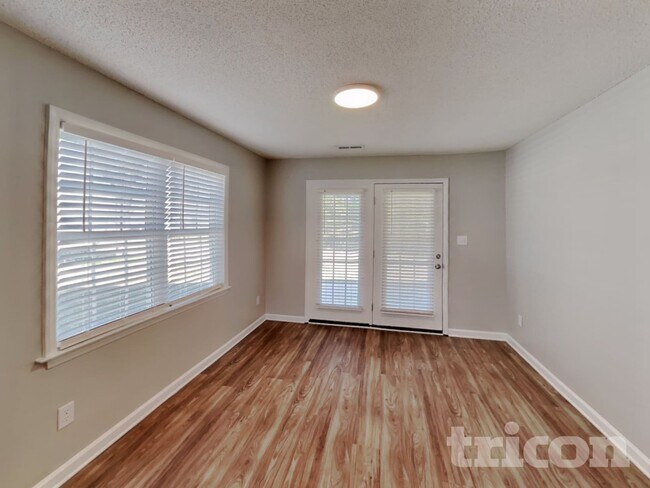 Building Photo - 2112 Saponi Village Ct