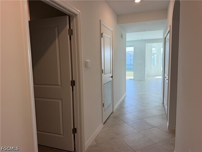 Building Photo - 18411 Copperhead Dr