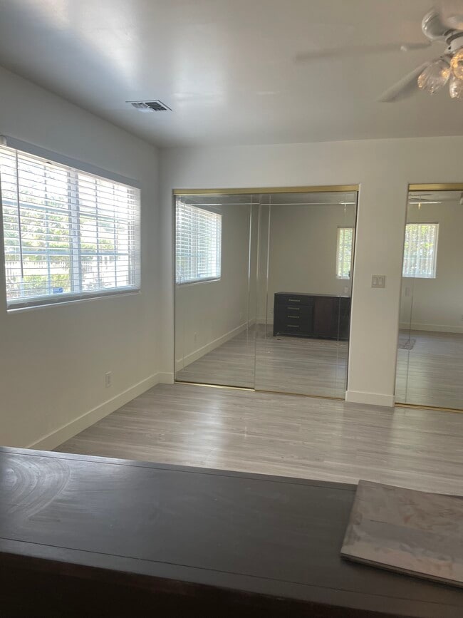 Building Photo - 15651 Rayen St
