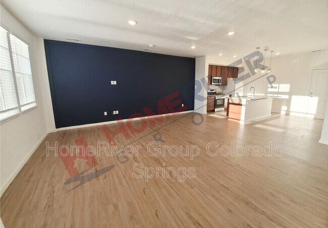 Building Photo - 10767 Hidden Pool Heights