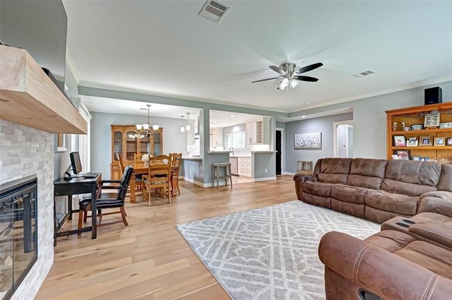 Foto del edificio - 5019 Blueberry Hill Dr