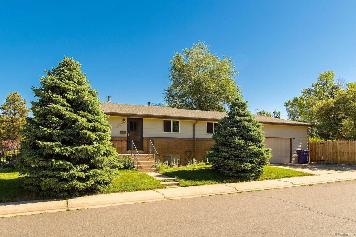 Primary Photo - University Gem with Spacious Yard & Garage...
