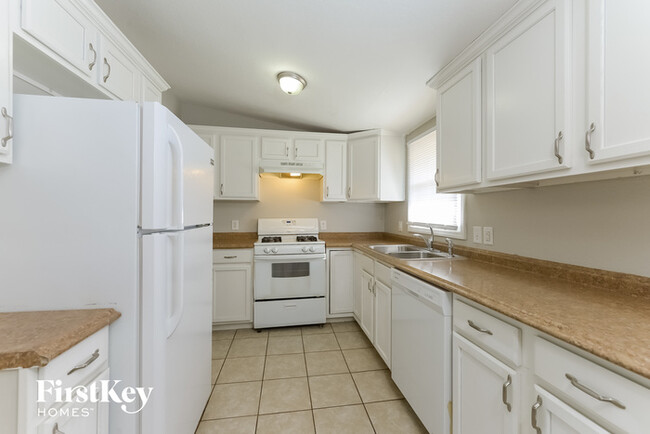Foto del edificio - 8705 E 91st Terrace