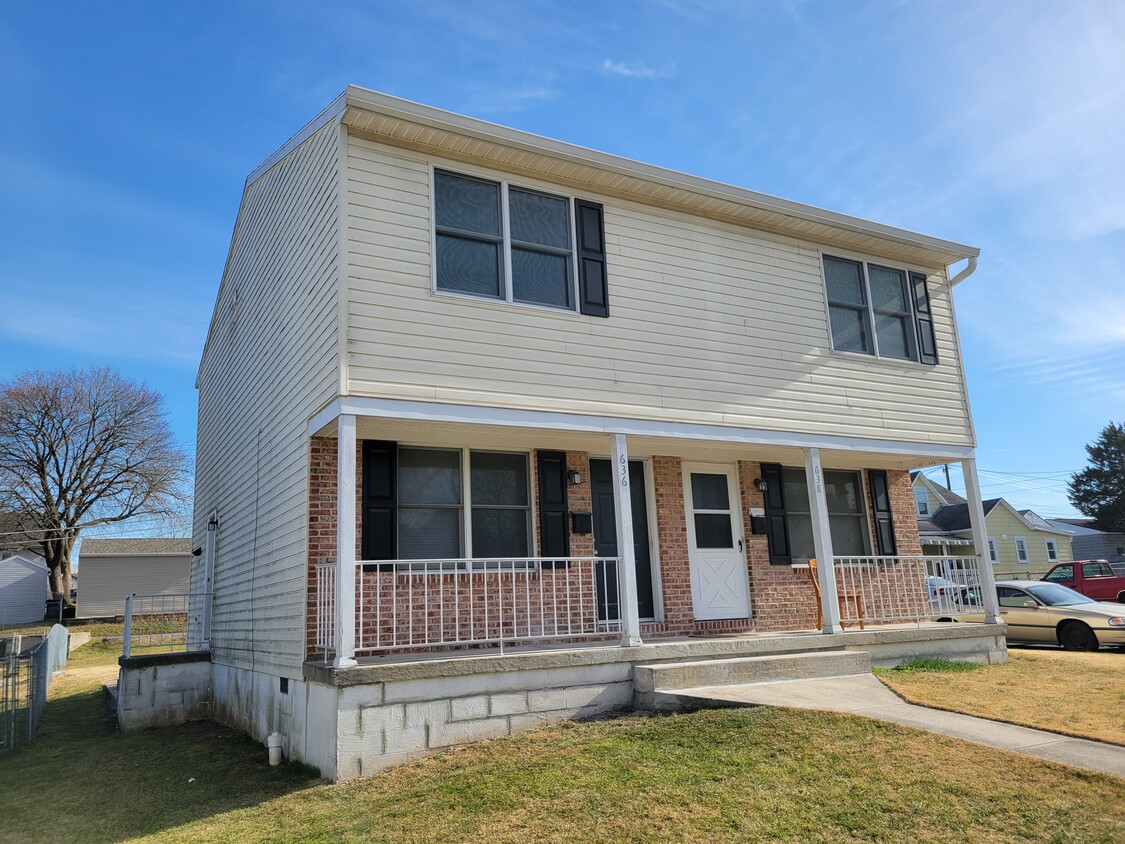 Primary Photo - 636 Chestnut St