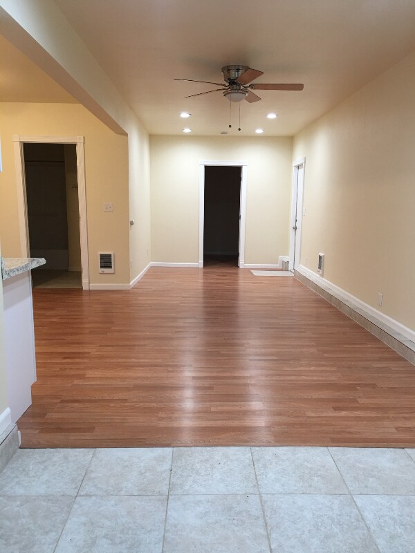 Foto del edificio - 16840 Bell Ave