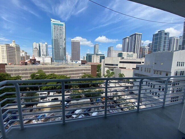 Foto del edificio - 234 NE 3rd St