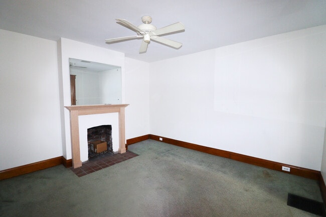 Building Photo - 2626 Eden Ave