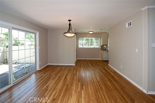 Foto del edificio - 5852 Babbitt Ave