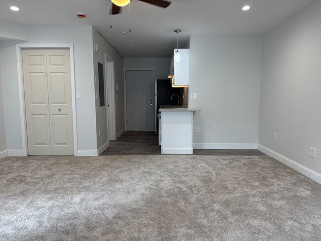 Foto del edificio - 1085 Whalley Ave