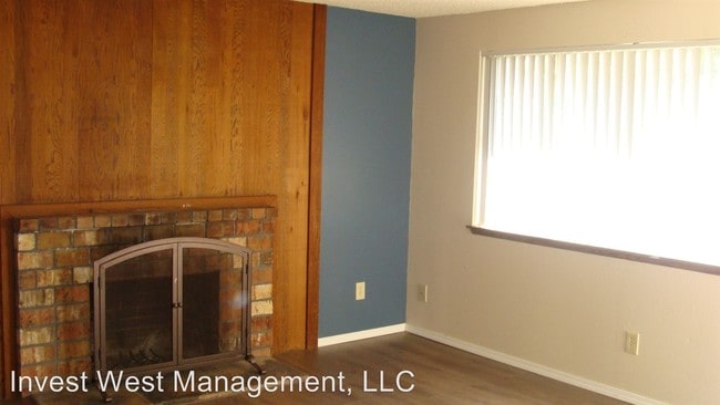 Foto del edificio - 2809 E 19th St