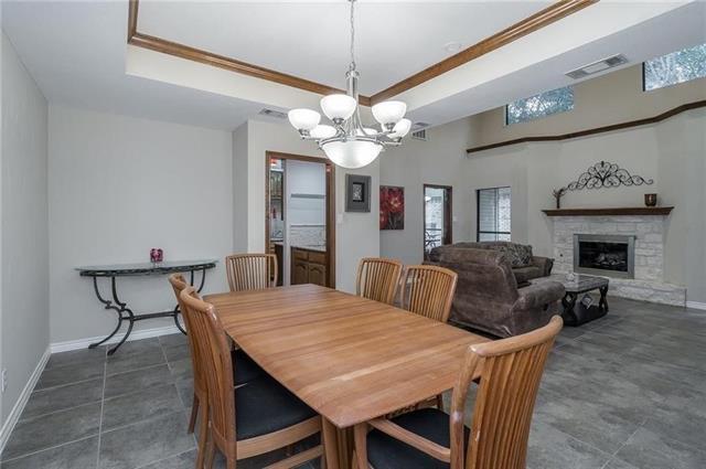 Building Photo - 3013 Jomar Dr