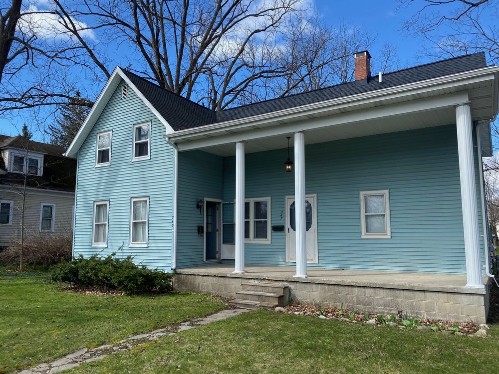Primary Photo - 2 bedroom 1/2 duplex in Lapeer