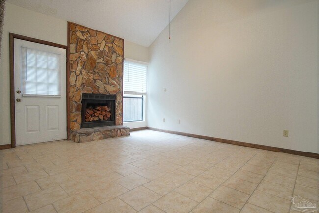 Foto del edificio - 7223 Lago Vista Ct