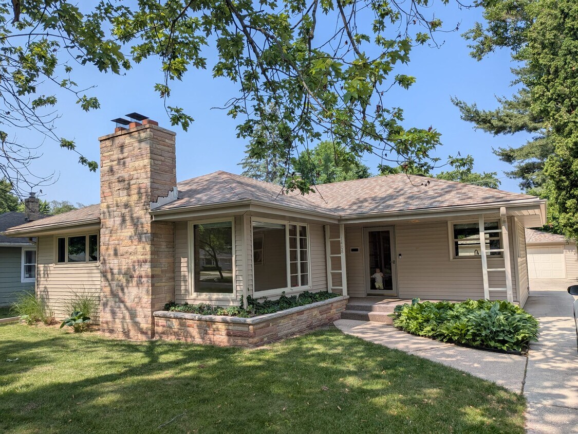 Foto principal - 1408 Scottswood Rd