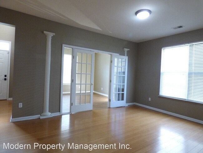 Building Photo - 4 br, 2.5 bath House - 4437 Walnut Creek Dr
