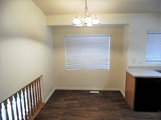 Building Photo - 46 E 2450 S