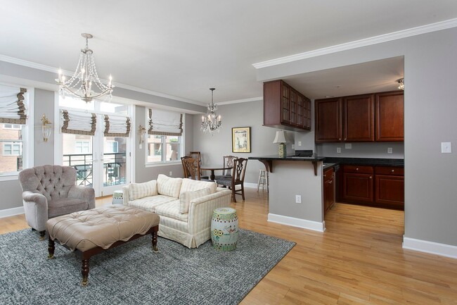 Foto del edificio - 1 Bedroom w/Den Condo In Meadowmont Villag...