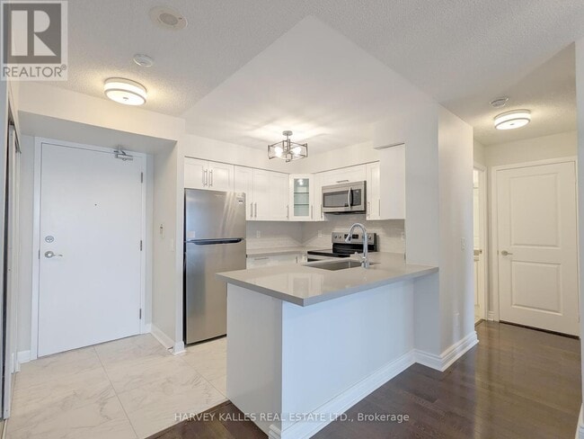 Photo du bâtiment - 4968-4968 Yonge St