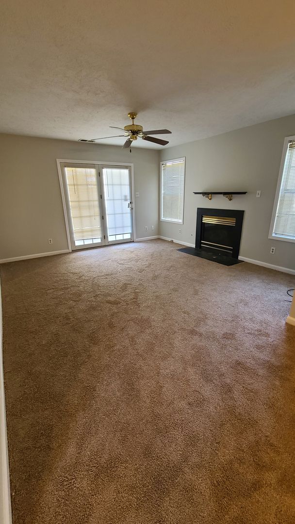 Building Photo - 1st floor condo