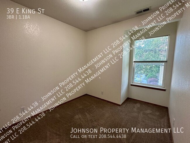 Foto del edificio - Zero Deposit Option Available!