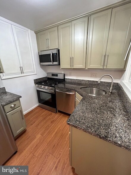 Photo - 10804 Drumm Ave House