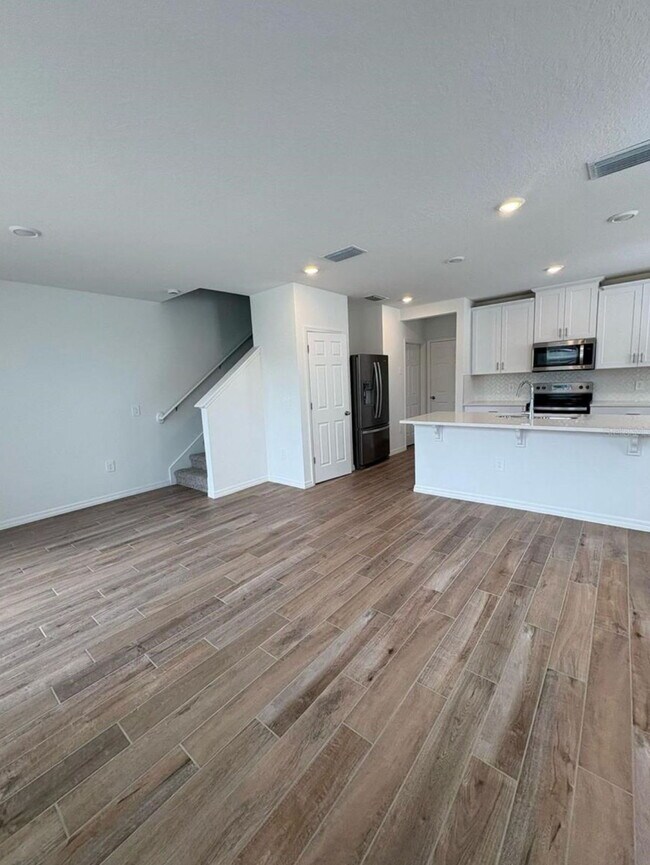 Foto del edificio - Contemporary Comfort – 3 Bedrooms & 3 Baths in Cagan Crossings West
