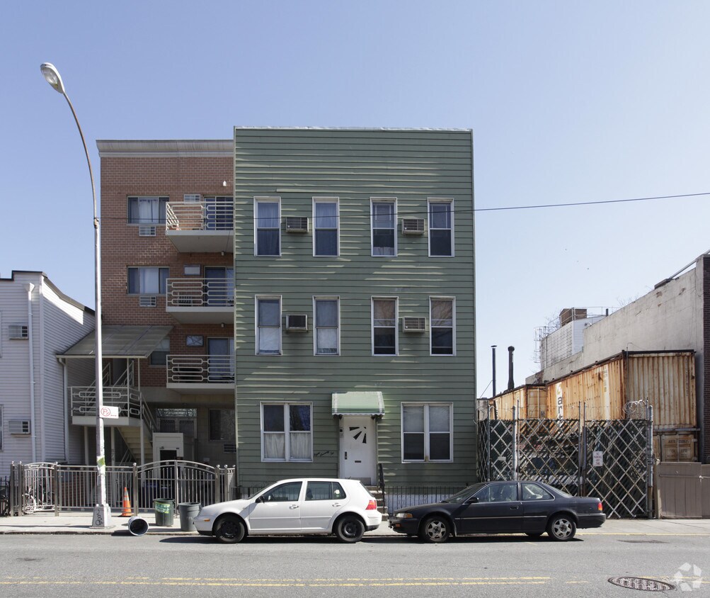 Foto del edificio - 872 Lorimer St