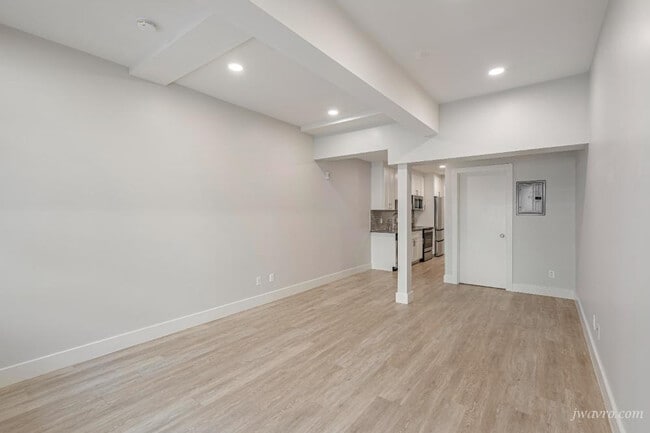 Foto del edificio - 1801 Beach St