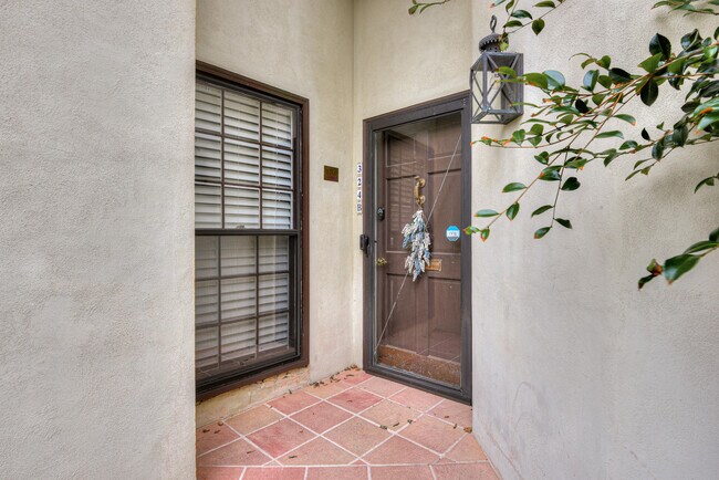 Building Photo - 324 Laurens St SW