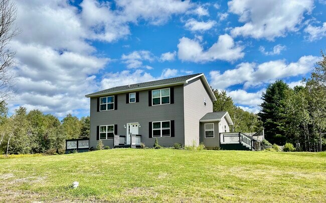 Building Photo - 228 Cranberry Dr