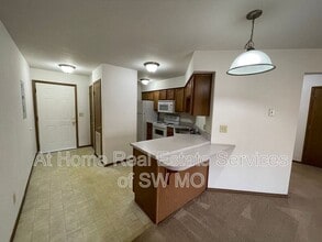 Building Photo - 877 N 22nd St