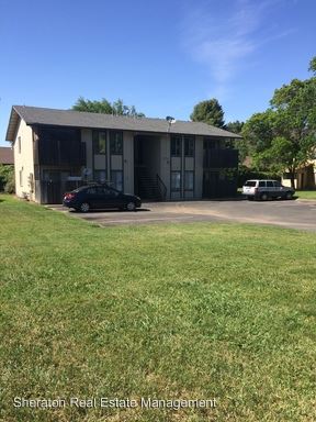 Primary Photo - 386 White Ave