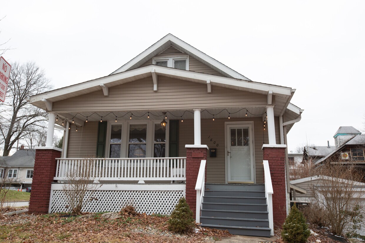 1600 Annex St, Alton, IL 62002 House Rental in Alton, IL