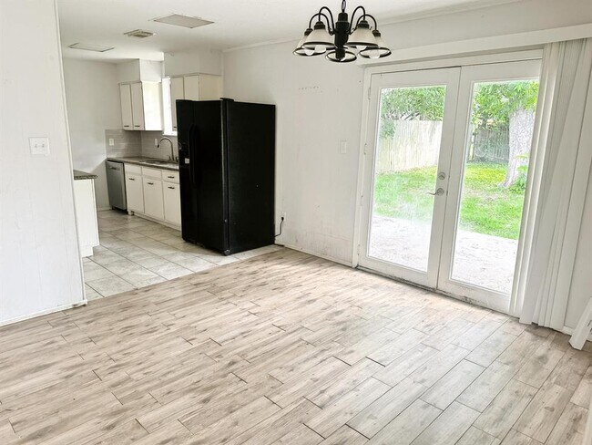 Foto del edificio - 501 Bellmar Ln